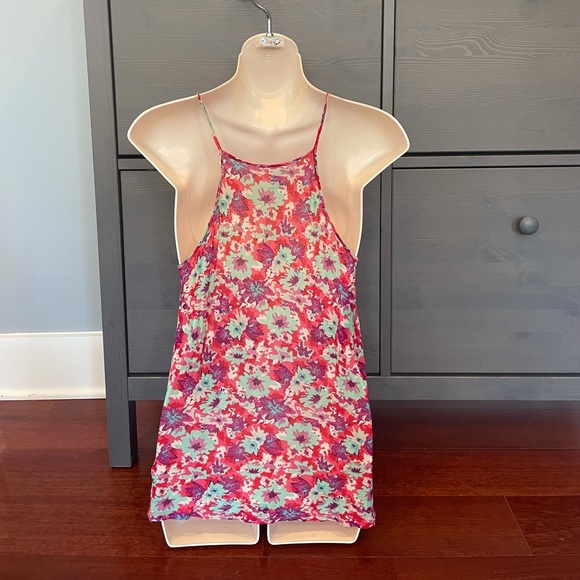 Flower Tank 🌸 - Picture 2 of 3